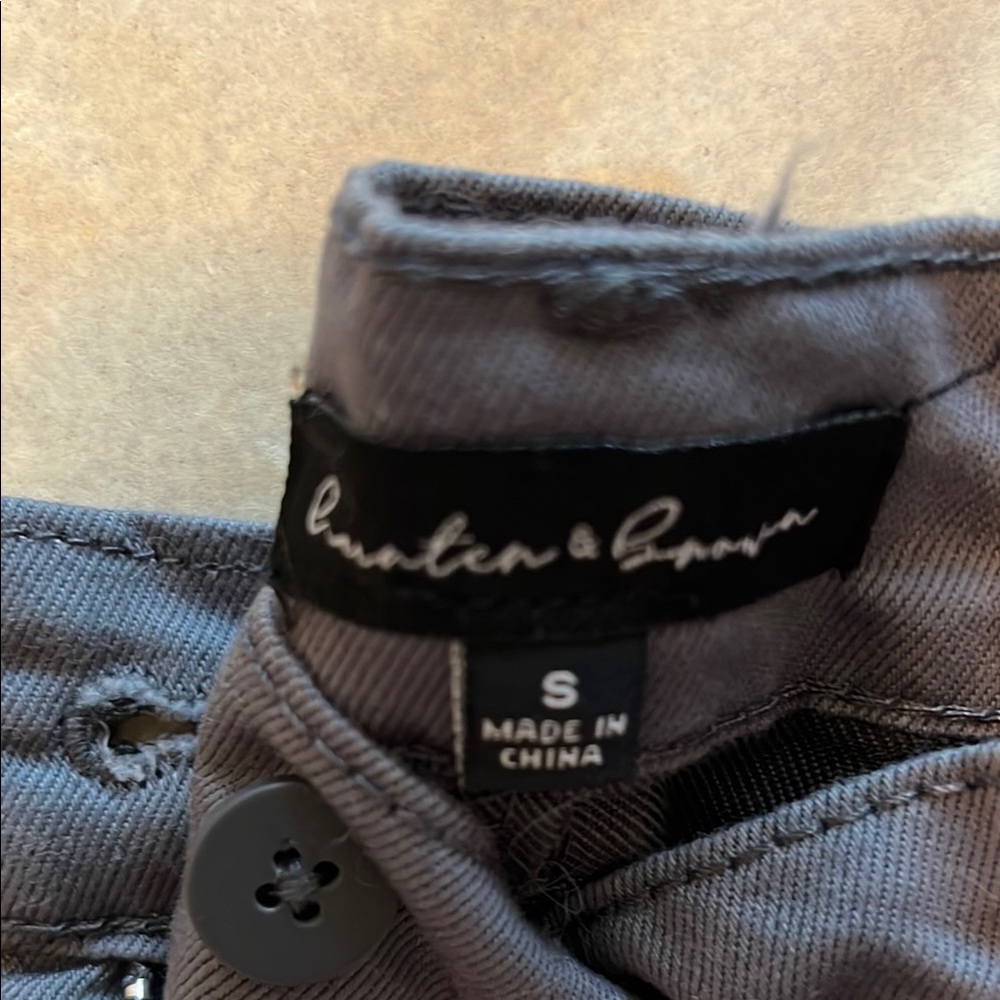 Charcoal Grey Cargo Pants size S waist 27” inseam 28.5” - Picture 3 of 4